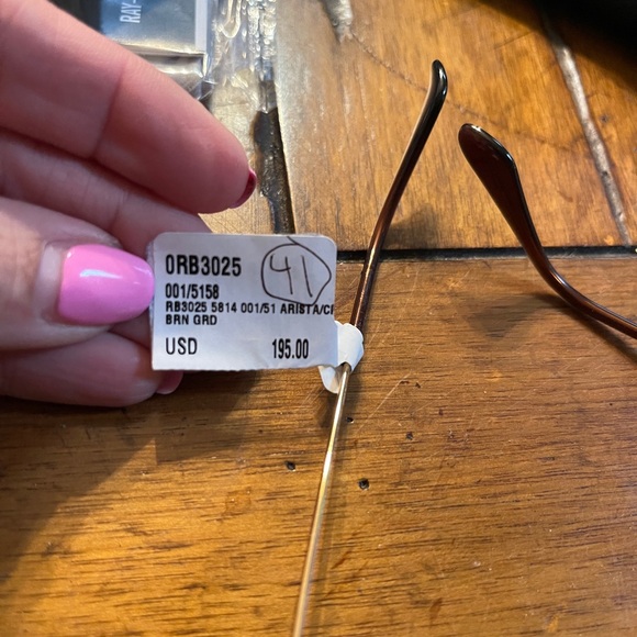 Ray-Ban Gold Brown Aviator Sunglasses - Picture 2 of 4